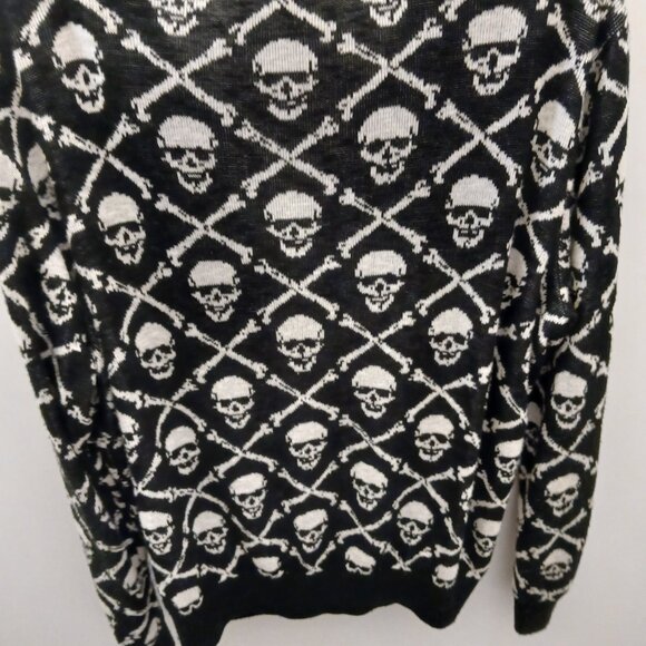 Original Chic Black and White Skull Cardigan Sweater - Picture 5 of 6